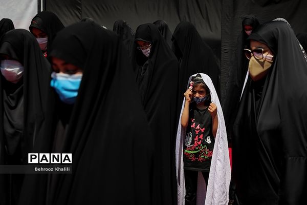 عزاداری ظهر عاشورای حسینی در امام زاده صالح (ع)