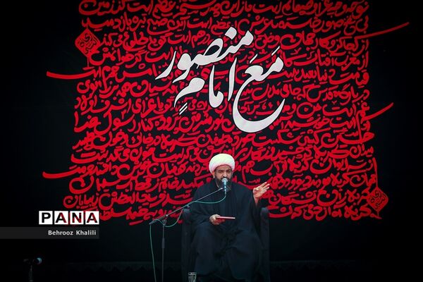 عزاداری ظهر عاشورای حسینی در امام زاده صالح (ع)