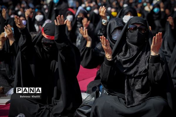 عزاداری ظهر عاشورای حسینی در امام زاده صالح (ع)