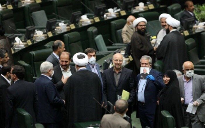 نمایند‌ه‌های موافق مسدودسازی شبکه‌های اجتماعی؛ فعالان توئیتر