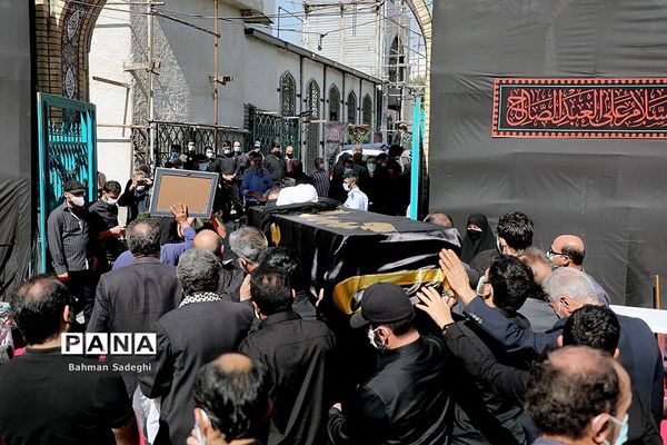 تشییع پیکر حجت الاسلام روح الله حسینیان