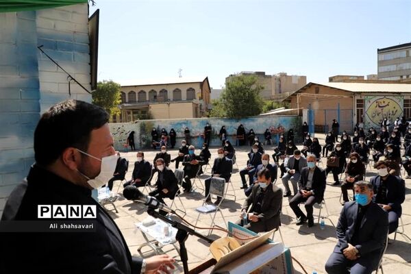 مانور نمادین بازگشایی مدارس