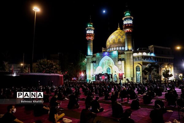 مراسم عزاداری شب تاسوعای حسینی (ع) در میدان فلسطین