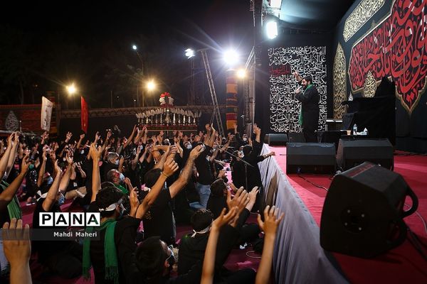 عزاداری شب تاسوعا حسینی در هئیت ریحانه الحسین