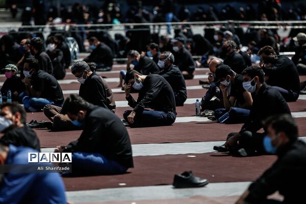 عزاداری تاسوعای حسینی در میدان امام حسین(ع)