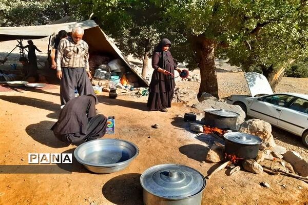 مراسم  ایام محرم در بین عشایر بختیاری توسط گروه جهادگران شهرستان امیدیه