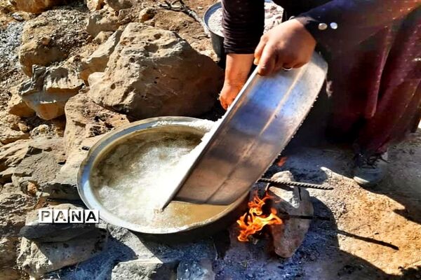 مراسم  ایام محرم در بین عشایر بختیاری توسط گروه جهادگران شهرستان امیدیه