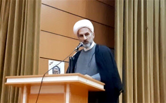 پیام بزرگ عاشورا «انسان‌سازی» است