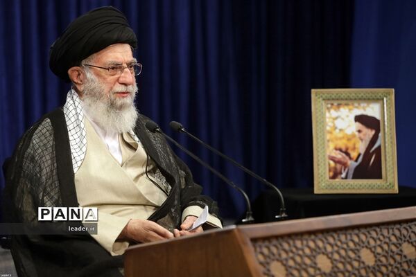 ارتباط تصویری سی و چهارمین اجلاس آموزش و پرورش با رهبر انقلاب