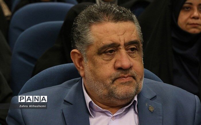 مددی: مدارس برنامه‌های سالانه خود را مبتنی بر سند تحول تدوین کنند