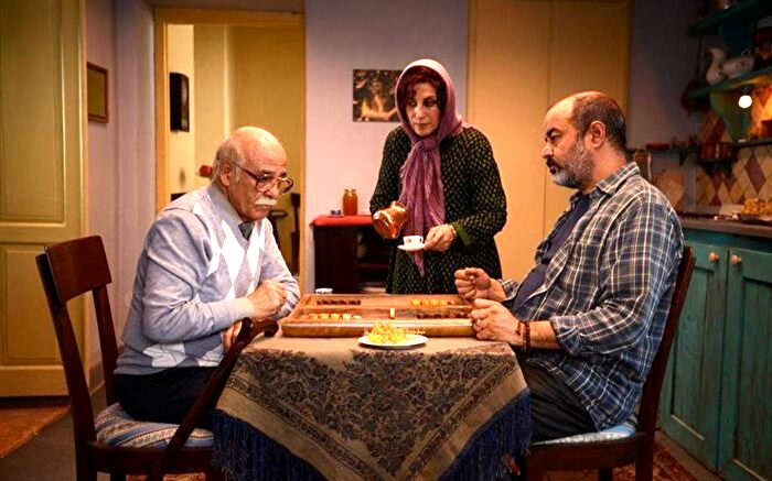 مونا زندی‌:  «بنفشه آفریقایی» زنانه نیست