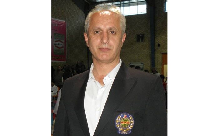 یک معلم استان فارس موفق به کسب بالاترین درجه کمربندی کاراته ایران شد