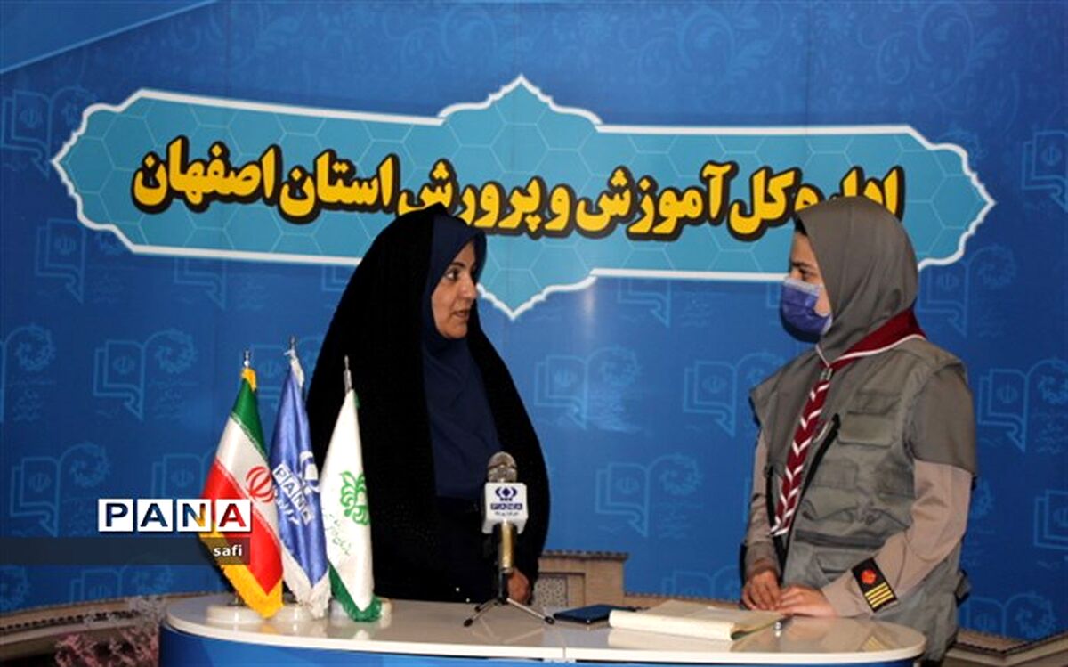 در مقاطع پیش دبستانی و اول ابتدایی اولویت حضور دانش آموزان به صورت گروه های خیلی کوچک است.