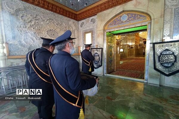 آیین سفره صلوات  و روضه خوانی در حرم مطهر احمد بن موسی (ع)شاهچراغ شیراز در ایام محرم
