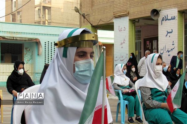 آیین بازگشایی مدارس در مدرسه هیات امنایی بهار ناحیه 4 اهواز