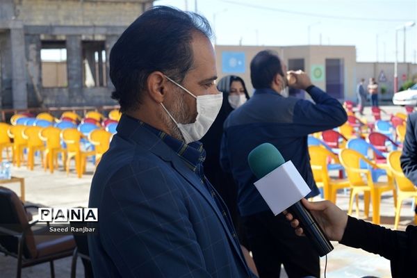آیین بازگشایی مدارس و نواخته شدن زنگ سال تحصیلی جدید در بافق
