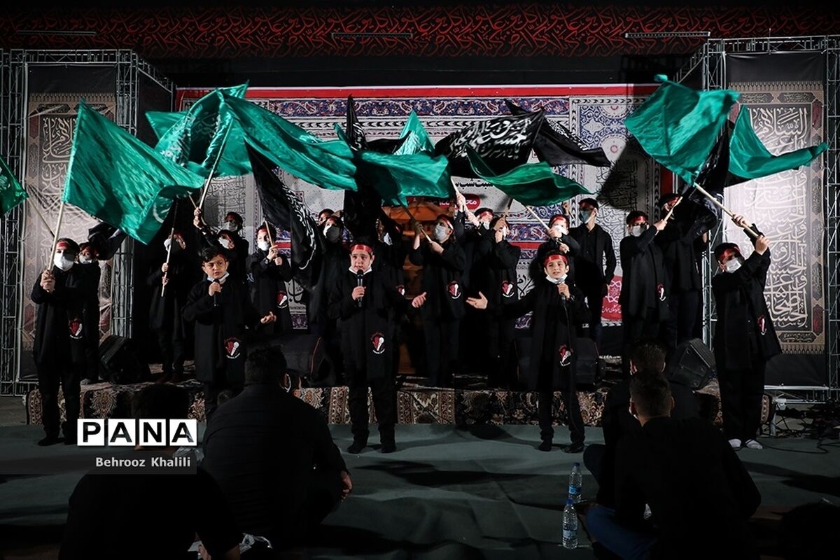 «ماه عاشقی» اباعبدالله‌الحسین در فرهنگسرای اندیشه