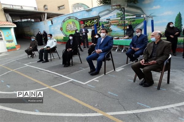 نواخته شدن زنگ بازگشائی مدارس در منطقه 9