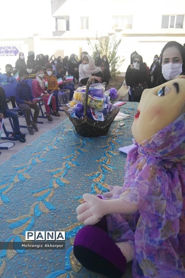 برگزاری جشن شکوفه های کلاس اولی ها در شهرستان نی ریز