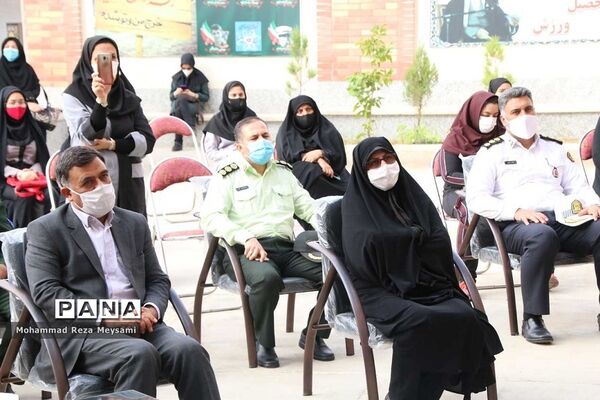 آیین نمادین آغاز سال تحصیلی جدید در سمنان