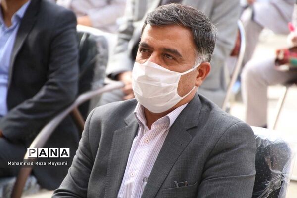 آیین نمادین آغاز سال تحصیلی جدید در سمنان