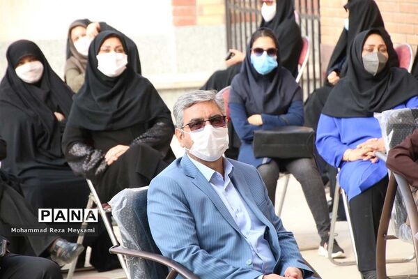 آیین نمادین آغاز سال تحصیلی جدید در سمنان