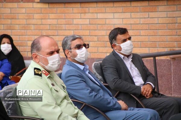 آیین نمادین آغاز سال تحصیلی جدید در سمنان