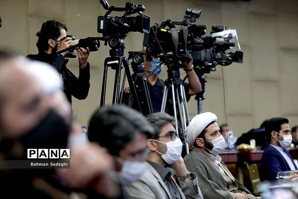 تدوین سیاست های کلی برنامه هفتم توسعه کشور