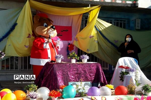 جشن شکوفه ها در دبستان شایگان فسا