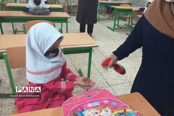 برگزاری کلاس های درس شهرستان آغاجاری با رعایت کامل پروتکل های بهداشتی