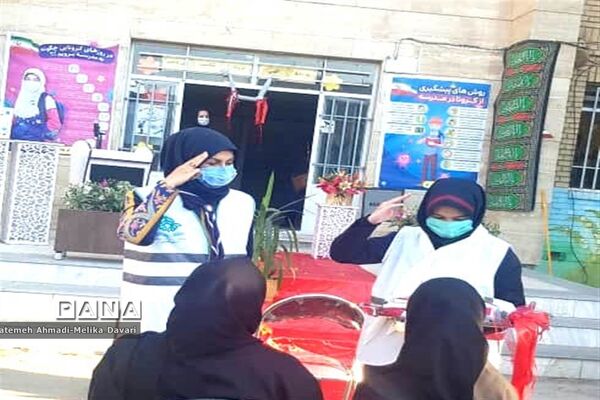 آیین نمادین بازگشایی مدارس شهرستان ملایر توسط دانش آموزان پیشتاز