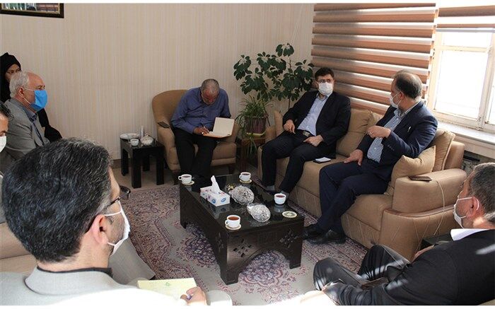 برگزاری جلسه هماهنگی تفاهم نامه ایجاد نمایشگاه دائمی سازمان دانش آموزی آذربایجان شرقی وشرکت صنایع آموزشی