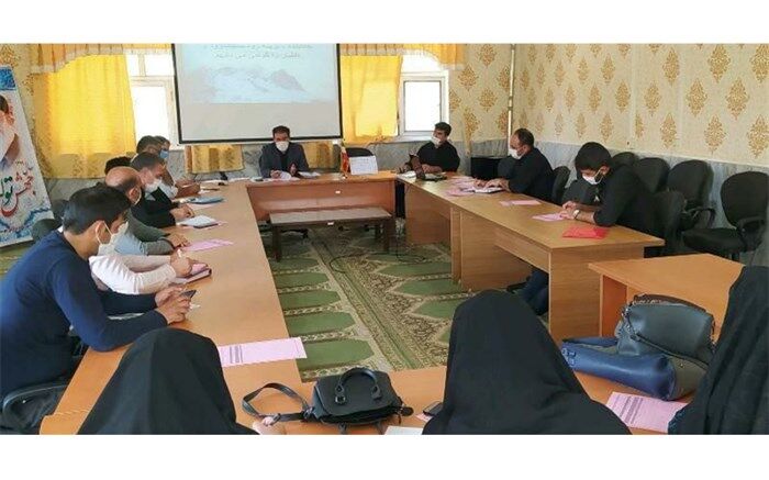 جلسه هماهنگی نحوه بازگشایی هنرستان های فنی و حرفه ای و کار دانش مناطق ابهر، خرمدره و خدابنده برگزار شد