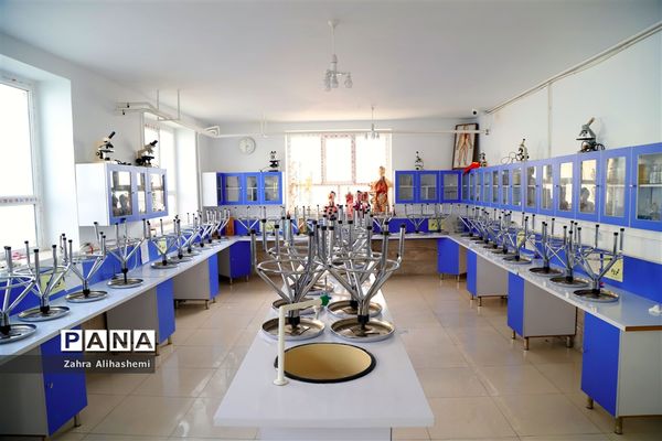 مدارس زیر سایه کرونا - 2