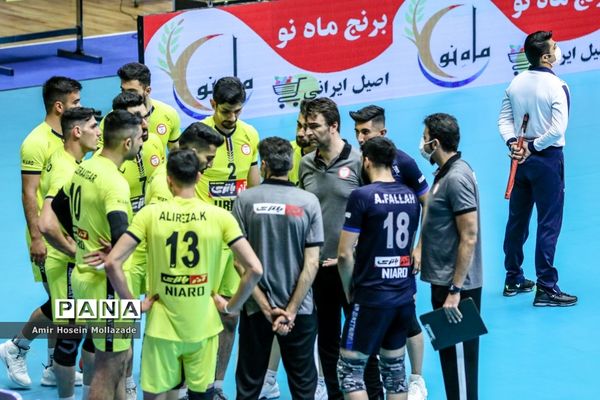 دیدار تیم های شهرداری ارومیه و آذرباتری