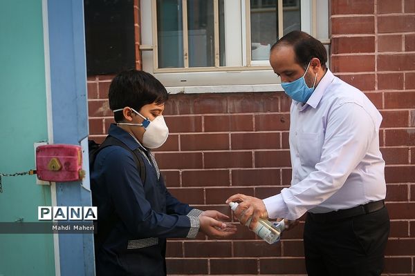 مدارس زیر سایه کرونا - 3