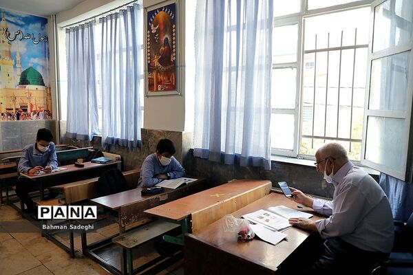 مدارس زیر سایه کرونا -6