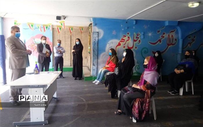گپ و گفت دوستانه مدیرکل شهر تهران با اولیای منطقه13