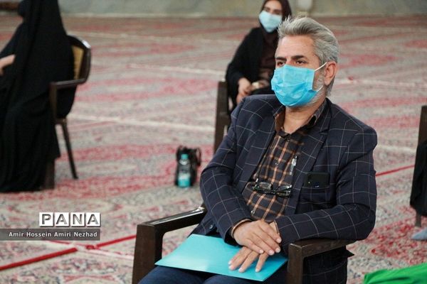 تجلیل از برگزیدگان کشوری و نخبگان قرآنی یزد