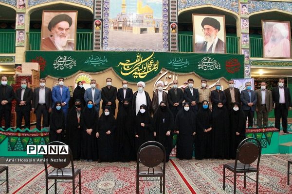 تجلیل از برگزیدگان کشوری و نخبگان قرآنی یزد