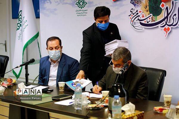 نشست هم‌اندیشی پایگاه بسیج شهید کاظمی با رییس بسیج فرهنگیان کشور