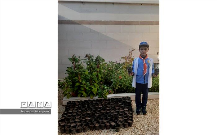 کاشت  130 اصله نهال بومی توسط دانش آموز پیشتاز مسجدسلیمان