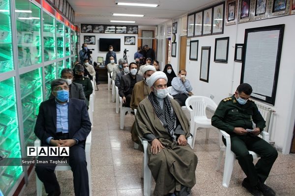 مراسم رونمایی از دو کتاب شهدای مدافع حرم (شهید سلیمانی و شهید دانشگر)