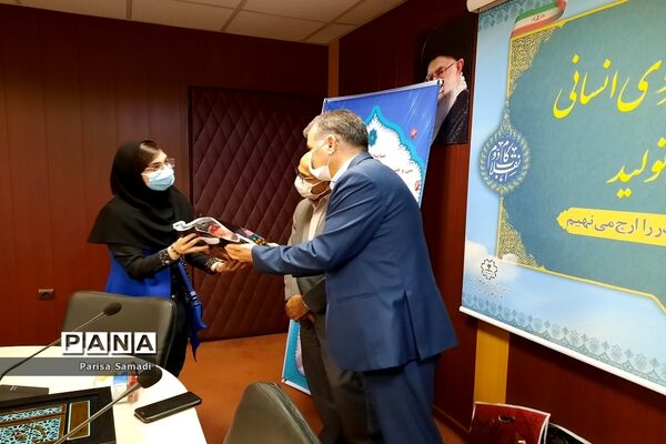 تقدیر و تشکر از برگزیدگان کشوری مسابقات فرهنگی هنری منطقه 13