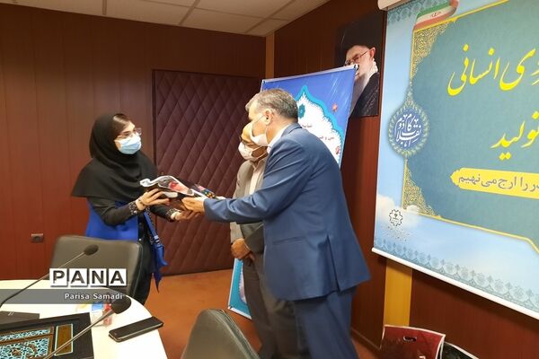 تقدیر و تشکر از برگزیدگان کشوری مسابقات فرهنگی هنری منطقه 13