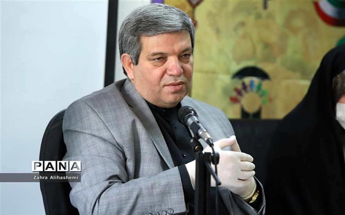 حسینی:  فضای عاطفی مدارس باید مثل فضای خانه باشد
