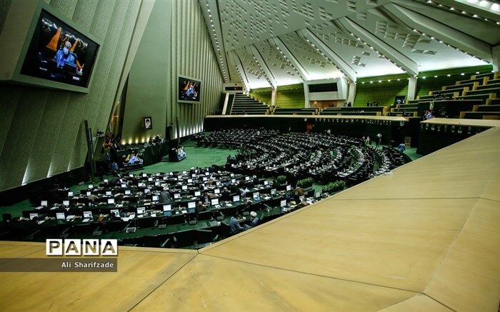 قدردانی نمایندگان از رزمایش ذوالفقار ۹۹ ارتش جمهوری اسلامی ایران