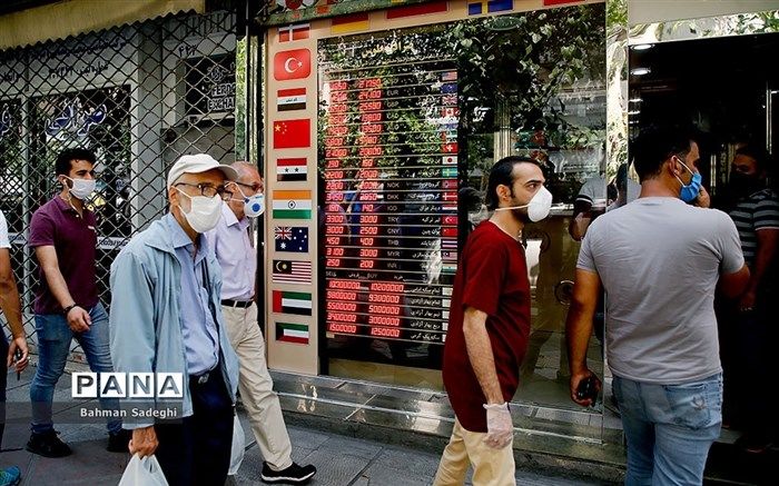 کاهش۴۰۰ تومانی قیمت دلار