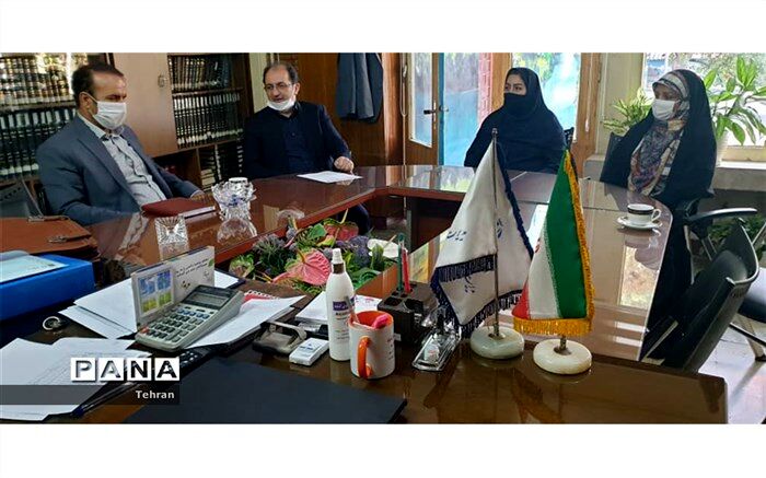 بازدید معاون پرورشی منطقه3 از کانون  پردیس وسازمان دانش آموزی منطقه