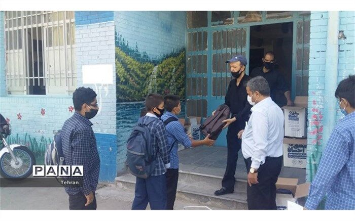 پویش هدیه نوشت افزار در هفته دفاع مقدس